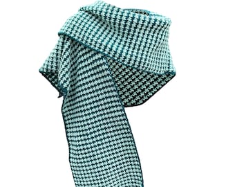 Whitley Houndstooth Ruana Wrap Crochet Pattern